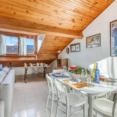 La Mansarde Bleu Azur - Happy *