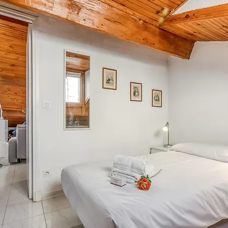 La Mansarde Bleu Azur - Happy *