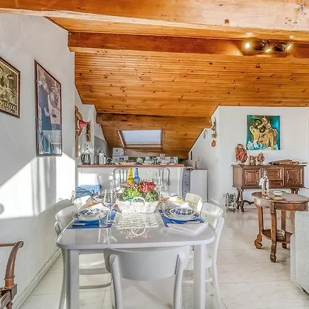 La Mansarde Bleu Azur In Historic Centre - Happy Appartamento