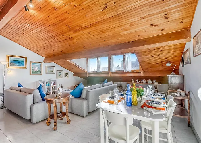 La Mansarde Bleu Azur - Happy Menton