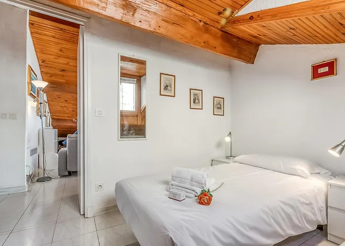 La Mansarde Bleu Azur - Happy *